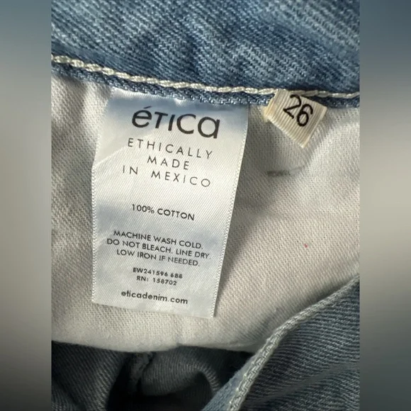 Etica Max Pleated Jean Shorts in Ethereal Blue 100% cotton light blue Sz 26 NWT